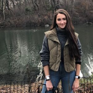 Meet your Posher, Noelle